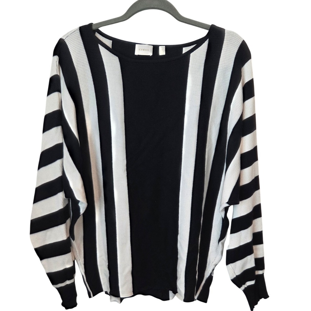 Cyrus Striped Knit Sweater Women's‎ Small Black White Long Sleeve Pullover
